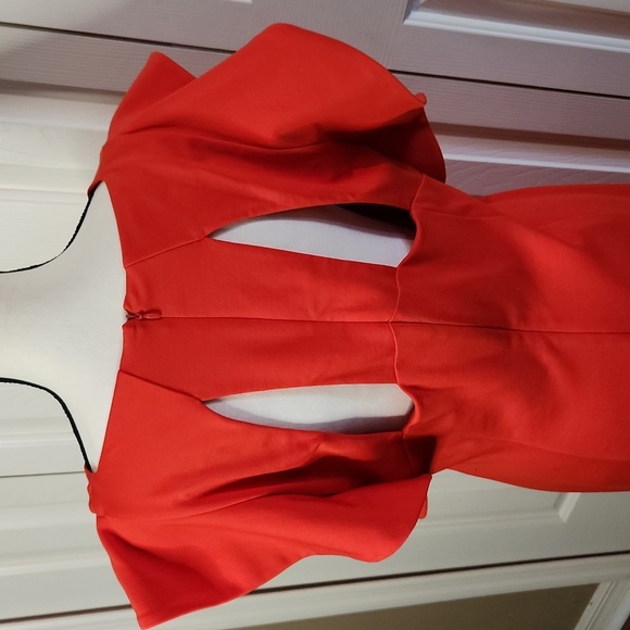 Halston,  Excellent condition,  Women's Dress,  red, ruffled sleeves - Picture 5 of 10
